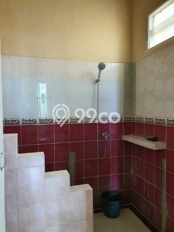 For Sale Hunian Rumah Terawat 5 Kamar di Pondok Ranji, Tangerang Selatan For Sale Hunian Rumah Terawat 5 Kamar di Pondok Ranji, Tangerang Selatan