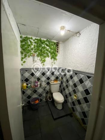For Sale Rumah 5 Kamar Lokasi Strategis Bagus dan Strategis di Pasar Minggu For Sale Rumah 5 Kamar Lokasi Strategis Bagus dan Strategis di Pasar Minggu