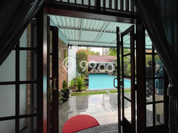 Rumah Elit Modern Tanpa Renovasi di Bintaro Jakarta Selatan Rumah Elit Modern Tanpa Renovasi di Bintaro Jakarta Selatan