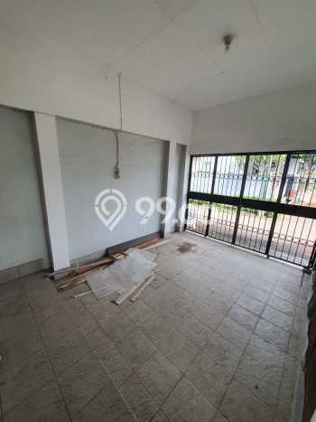 For Sale Hunian Rumah Terawat 5 Kamar di Pondok Ranji, Tangerang Selatan For Sale Hunian Rumah Terawat 5 Kamar di Pondok Ranji, Tangerang Selatan