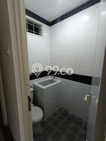 For Sale Rumah 5 Kamar Lokasi Ideal Bagus dan Strategis di Pondok Aren For Sale Rumah 5 Kamar Lokasi Ideal Bagus dan Strategis di Pondok Aren