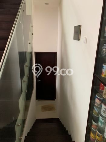 Rumah Luxury Modern Tanpa Renovasi di Menteng Dalam Jakarta Selatan Rumah Luxury Modern Tanpa Renovasi di Menteng Dalam Jakarta Selatan