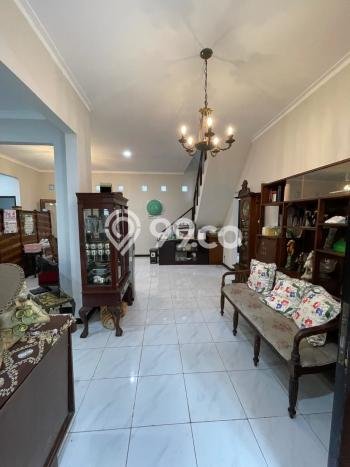 Rumah Elit LB 180m2 Siap Pakai Desain Elegan di Bintaro, Tangerang Selatan Rumah Elit LB 180m2 Siap Pakai Desain Elegan di Bintaro, Tangerang Selatan
