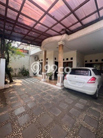 Rumah Luxury Modern Tanpa Renovasi di Bintaro Jakarta Selatan Rumah Luxury Modern Tanpa Renovasi di Bintaro Jakarta Selatan