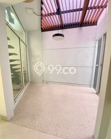 Rumah Minimalis 3 KT di Bintaro Tangerang Selatan Semi Furnished Rumah Minimalis 3 KT di Bintaro Tangerang Selatan Semi Furnished