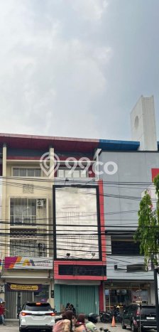 Ruko disewakan lokasi strategis Ciputat Timur Tangerang Selatan 130m2 Ruko disewakan lokasi strategis Ciputat Timur Tangerang Selatan 130m2