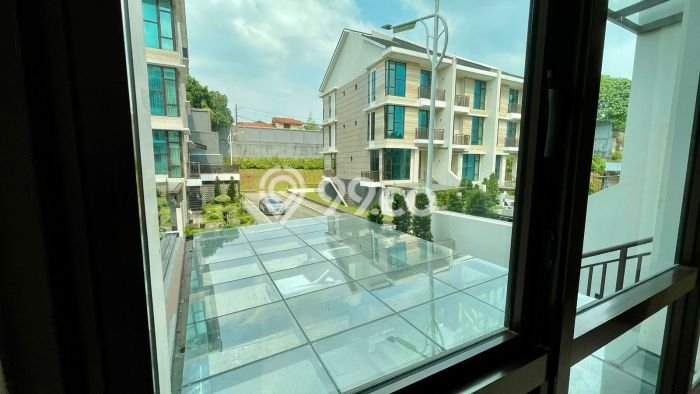 Hunian Mewah LB 373m2 Siap Pakai Desain Elegan di Pondok Indah, Jakarta Selatan Hunian Mewah LB 373m2 Siap Pakai Desain Elegan di Pondok Indah, Jakarta Selatan