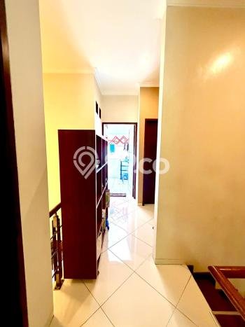 Rumah Elit Modern Siap Huni di Bintaro Jakarta Selatan Rumah Elit Modern Siap Huni di Bintaro Jakarta Selatan
