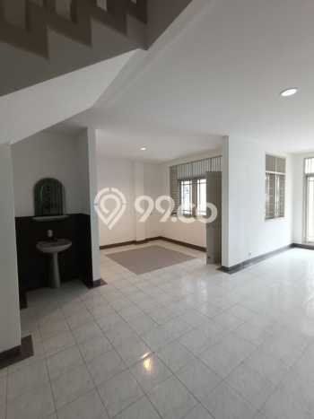 For Sale Rumah 5 Kamar Lokasi Ideal Bagus dan Strategis di Pondok Aren For Sale Rumah 5 Kamar Lokasi Ideal Bagus dan Strategis di Pondok Aren