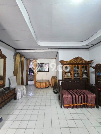 Rumah Luxury Modern Tanpa Renovasi di Pondok Pinang Jakarta Selatan Rumah Luxury Modern Tanpa Renovasi di Pondok Pinang Jakarta Selatan