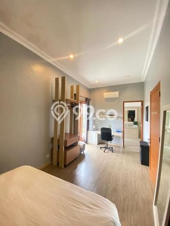 Rumah Elit Modern Tanpa Renovasi di Bintaro Tangerang Selatan Rumah Elit Modern Tanpa Renovasi di Bintaro Tangerang Selatan