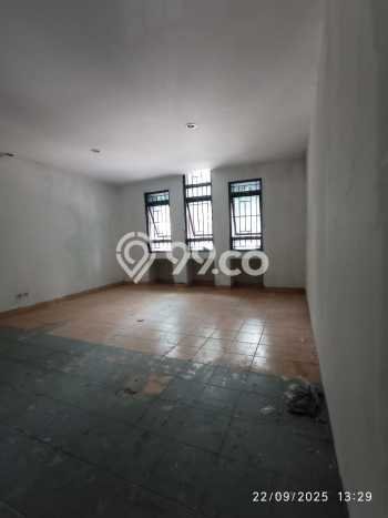 Ruko Dijual di Tangerang Selatan LT 75m2 & LB 138m2 Lokasi Terbaik! Ruko Dijual di Tangerang Selatan LT 75m2 & LB 138m2 Lokasi Terbaik!