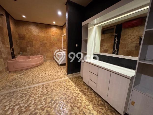 Tanah Kavling Dijual di Jakarta Selatan dengan Spesifikasi 1025m2 Tanah Kavling Dijual di Jakarta Selatan dengan Spesifikasi 1025m2