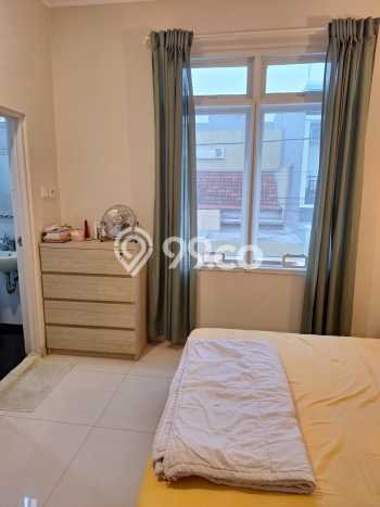 Rumah Lokasi Strategis di Sektor 5-Bintaro, Jakarta Selatan, LT 90m² LB 120m² Rumah Lokasi Strategis di Sektor 5-Bintaro, Jakarta Selatan, LT 90m² LB 120m²