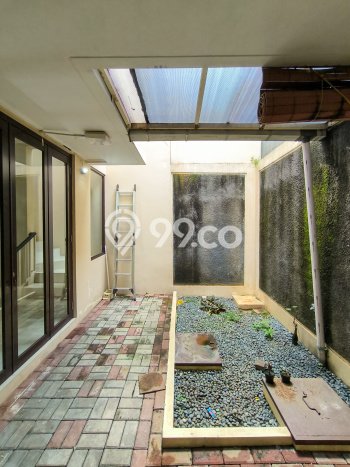 Ready to Use! Luxury House LT 144m2 Desain Elegan di Bintaro Ready to Use! Luxury House LT 144m2 Desain Elegan di Bintaro