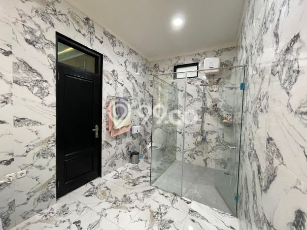For Sale Rumah Elit Exclusive di Serpong, Tangerang Selatan For Sale Rumah Elit Exclusive di Serpong, Tangerang Selatan