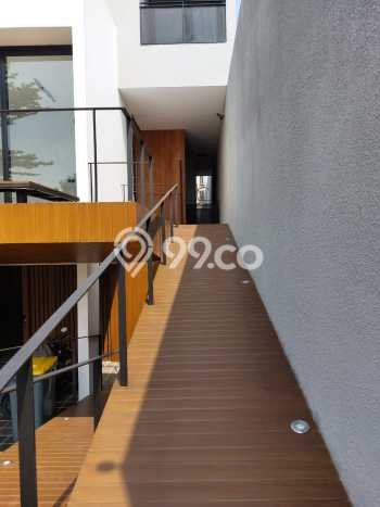 Dijual Rumah Premium dengan Fasilitas Sekitar Lengkap di Cilandak, Jakarta Selatan Dijual Rumah Premium dengan Fasilitas Sekitar Lengkap di Cilandak, Jakarta Selatan
