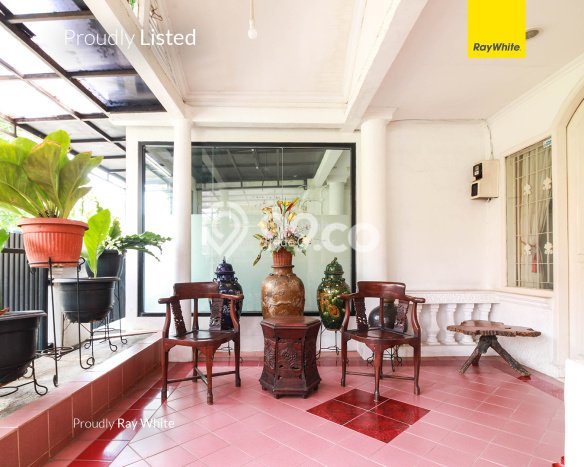 Hunian Elit LB 220m2 Siap Huni Desain Elegan di Bintaro, Jakarta Selatan Hunian Elit LB 220m2 Siap Huni Desain Elegan di Bintaro, Jakarta Selatan
