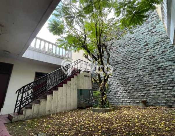 Ready to Use! Premium House LT 666m2 Desain Elegan di Bintaro Ready to Use! Premium House LT 666m2 Desain Elegan di Bintaro