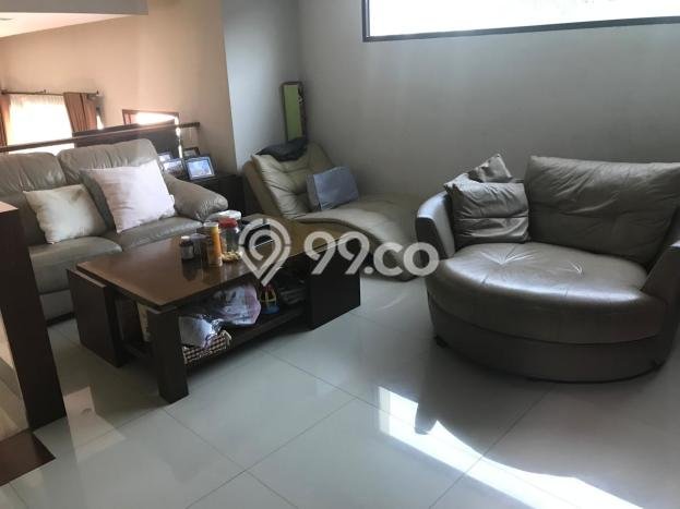 Ready to Use! Luxury House LT 201m2 Desain Modern di Veteran Ready to Use! Luxury House LT 201m2 Desain Modern di Veteran