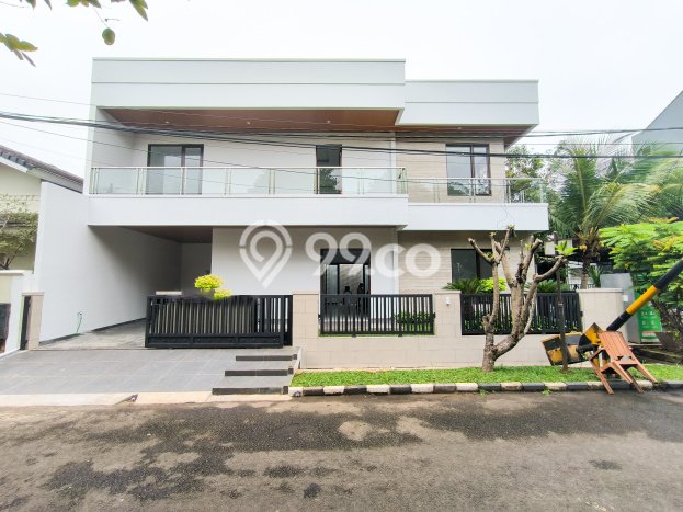 Rumah EXCLUSIVE! di Bintaro, Tangerang Selatan, Luas 177m² Bangunan 320m², HARGA SPESIAL Rumah EXCLUSIVE! di Bintaro, Tangerang Selatan, Luas 177m² Bangunan 320m², HARGA SPESIAL