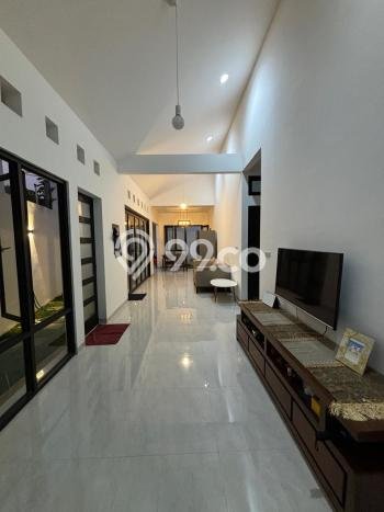 Rumah Luxury Modern Siap Huni di Pondok Pinang Jakarta Selatan Rumah Luxury Modern Siap Huni di Pondok Pinang Jakarta Selatan