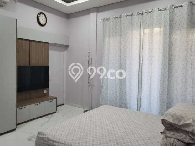Rumah Mewah LB 240m2 Siap Huni Desain Elegan di Cengkareng Barat, Jakarta Barat Rumah Mewah LB 240m2 Siap Huni Desain Elegan di Cengkareng Barat, Jakarta Barat