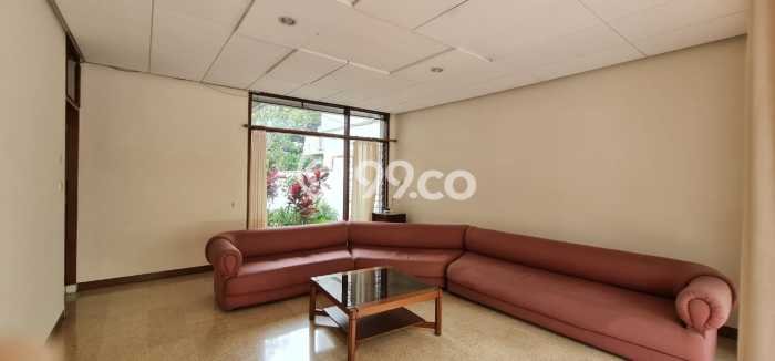 Rumah di , 4 KM, Dekat Fasilitas Umum, LT 1420m2m² Bangunan 600m2m² Rumah di , 4 KM, Dekat Fasilitas Umum, LT 1420m2m² Bangunan 600m2m²