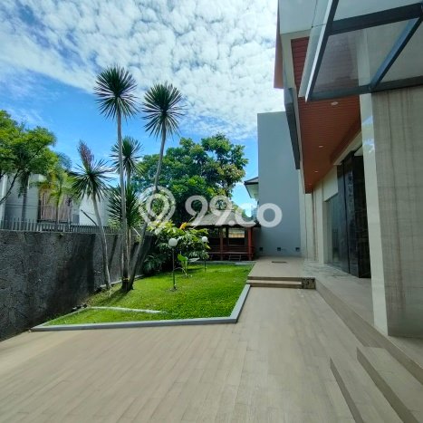 Rumah Eksklusif Siap Huni LT 850m2 di Batununggal, Bandung Rumah Eksklusif Siap Huni LT 850m2 di Batununggal, Bandung