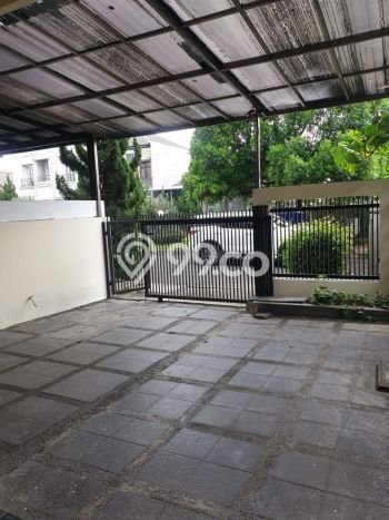 HARGA SPESIAL! Rumah di Singgasana, Bandung, LT 141m² Bangunan 246m² BISA KPR! HARGA SPESIAL! Rumah di Singgasana, Bandung, LT 141m² Bangunan 246m² BISA KPR!