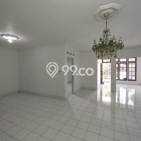 Rumah Elit LB 250m2 Siap Pakai Desain Elegan di Sukaluyu, Bandung Rumah Elit LB 250m2 Siap Pakai Desain Elegan di Sukaluyu, Bandung