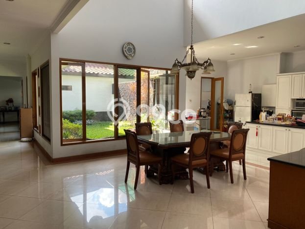 Dijual Rumah Mewah Elegan Dengan View Eksklusif di Pajajaran, Bandung Dijual Rumah Mewah Elegan Dengan View Eksklusif di Pajajaran, Bandung