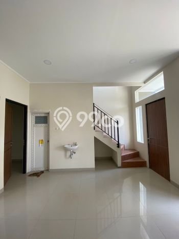 Dijual Rumah 3 Kamar Lokasi Ideal Bagus dan Strategis di Kiaracondong Dijual Rumah 3 Kamar Lokasi Ideal Bagus dan Strategis di Kiaracondong