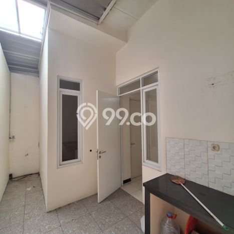 Dijual Rumah 2 Kamar Lokasi Ideal Bagus dan Strategis di Taman Kopo Indah Dijual Rumah 2 Kamar Lokasi Ideal Bagus dan Strategis di Taman Kopo Indah