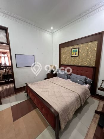 Siap Huni Hunian Elit 8 Kamar di Batununggal Dekat ke Mana Saja Siap Huni Hunian Elit 8 Kamar di Batununggal Dekat ke Mana Saja
