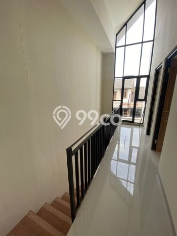 Dijual Rumah 3 Kamar Lokasi Ideal Bagus dan Strategis di Kiaracondong Dijual Rumah 3 Kamar Lokasi Ideal Bagus dan Strategis di Kiaracondong