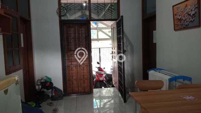 Rumah Luxury Modern Siap Huni di Ciumbuleuit Bandung Rumah Luxury Modern Siap Huni di Ciumbuleuit Bandung