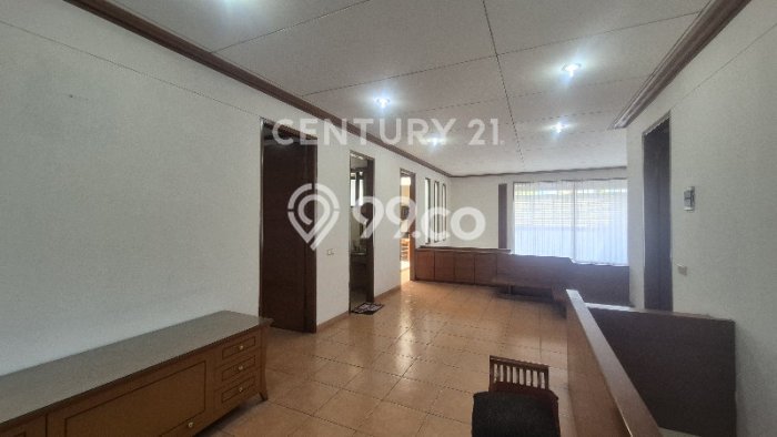 Hunian Mewah LB 230m2 Siap Huni Desain Elegan di Setra Duta, Bandung Hunian Mewah LB 230m2 Siap Huni Desain Elegan di Setra Duta, Bandung