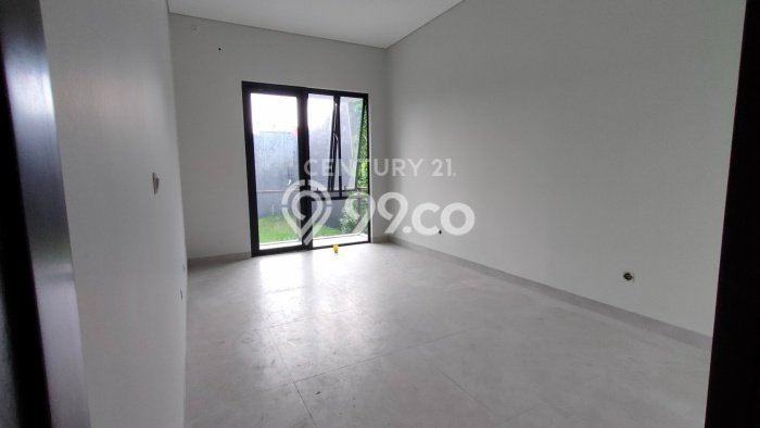 For Sale! Luxury House LT 224m2 Desain Elegan di Setra Duta For Sale! Luxury House LT 224m2 Desain Elegan di Setra Duta