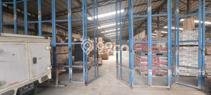 FOR RENT! Gudang di Soekarno Hatta Cocok untuk Bisnis 1600m2 FOR RENT! Gudang di Soekarno Hatta Cocok untuk Bisnis 1600m2