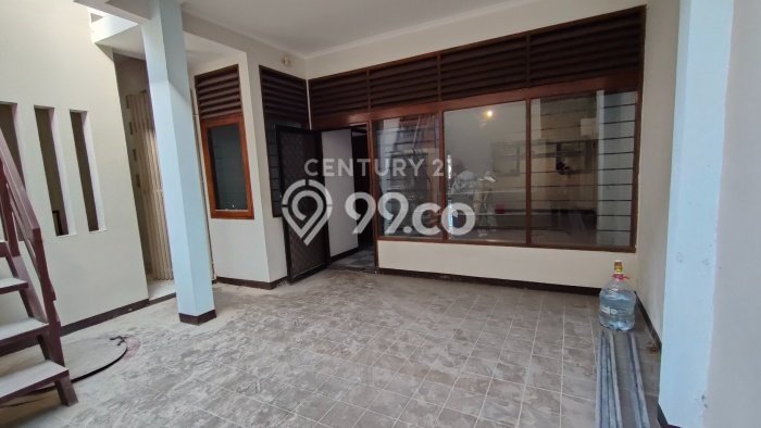 Rumah Elit Modern Siap Huni di Setra Duta Bandung Rumah Elit Modern Siap Huni di Setra Duta Bandung