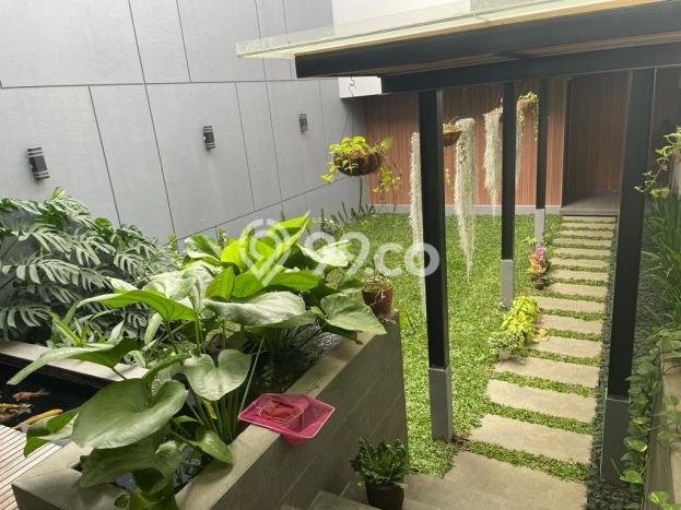 Rumah Asri 0 KT di Cidadap, Bandung - Luas Tanah 450m2m² Rumah Asri 0 KT di Cidadap, Bandung - Luas Tanah 450m2m²