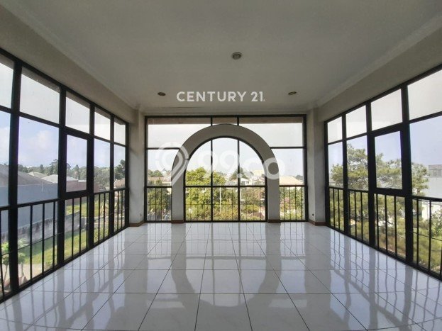 Dijual Rumah Mewah Megah Dengan View Cantik di Setra Duta, Bandung Dijual Rumah Mewah Megah Dengan View Cantik di Setra Duta, Bandung