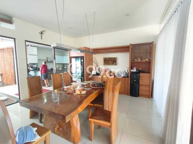 Rumah Luxury Modern Tanpa Renovasi di Kota Baru Parahyangan Bandung Rumah Luxury Modern Tanpa Renovasi di Kota Baru Parahyangan Bandung