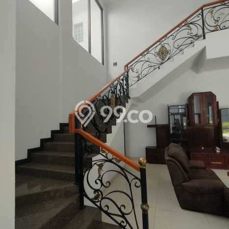 Dijual Rumah Luas Megah Dengan View Eksklusif di Mekar Wangi, Bandung Dijual Rumah Luas Megah Dengan View Eksklusif di Mekar Wangi, Bandung