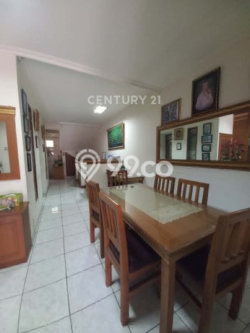 HOT LISTING! Rumah Siap Huni di Pelajar Pejuang, Bandung, LT 356m2m² Bangunan 300m2m² HOT LISTING! Rumah Siap Huni di Pelajar Pejuang, Bandung, LT 356m2m² Bangunan 300m2m²