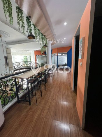 Rumah Elit LB 1020m2 Siap Pakai Desain Elegan di Dago, Bandung Rumah Elit LB 1020m2 Siap Pakai Desain Elegan di Dago, Bandung