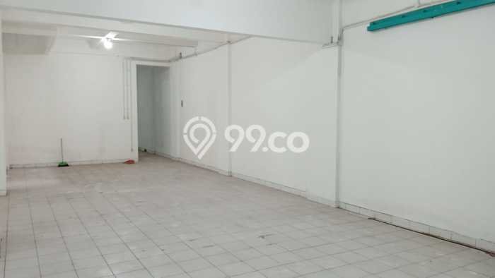 Unit Ruko Disewakan di Sudirman di Area Ramai & Strategis Unit Ruko Disewakan di Sudirman di Area Ramai & Strategis