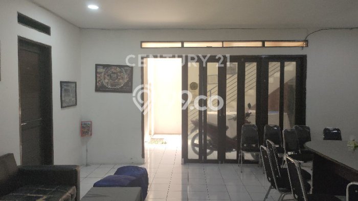 Rumah Minimalis 5 KT di Buah Batu Bandung Semi Furnished Rumah Minimalis 5 KT di Buah Batu Bandung Semi Furnished