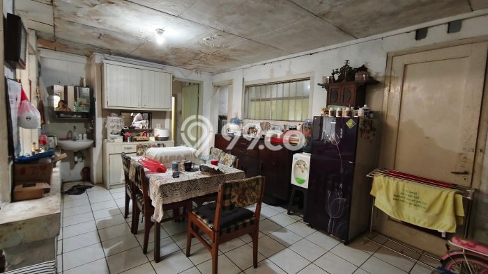 For Sale! Luxury House LT 458m2 Desain Modern di Bandung Kota For Sale! Luxury House LT 458m2 Desain Modern di Bandung Kota